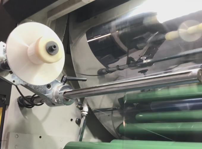 PRY-ER ロール・トゥ・ロール 全自動垂直フィルムラミネート機 13