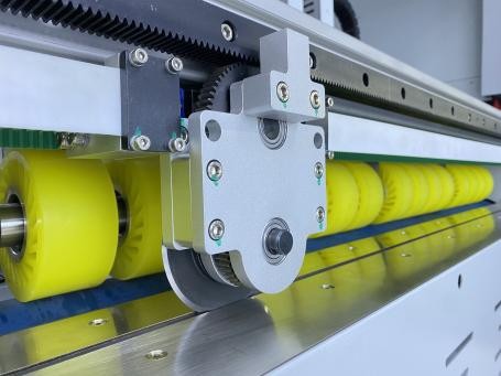 PRY-1800 シングルパス自動カートンボックスサンプルカッティングマシン 8